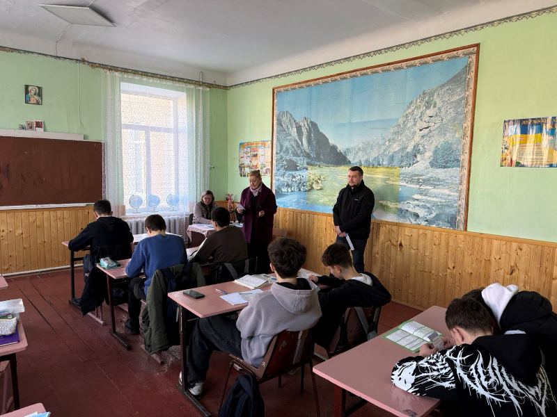 Майбутнє будується сьогодні: профорієнтаційний десант у громадах Куропатники, Ценів та Конюхи